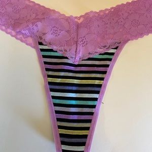 NWTVICTORIA’S SECRET Lilac Lacey/multi colorthong
